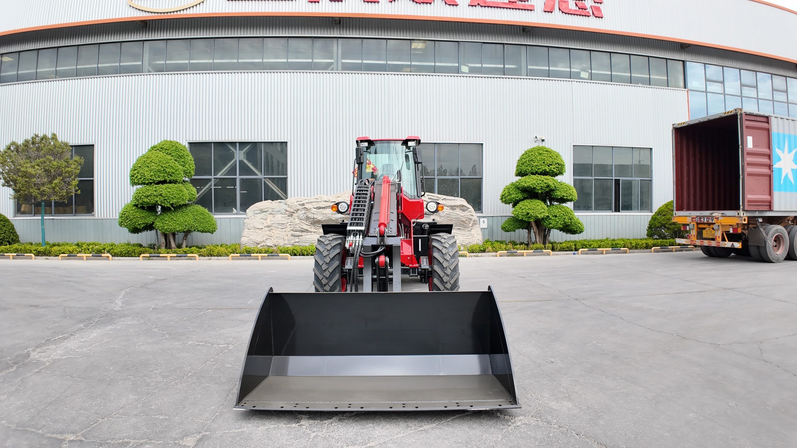 SW925T 2.5 Ton Telescopic Wheel Loader SW925T 2.5 Ton Telescopic Wheel Loader-front