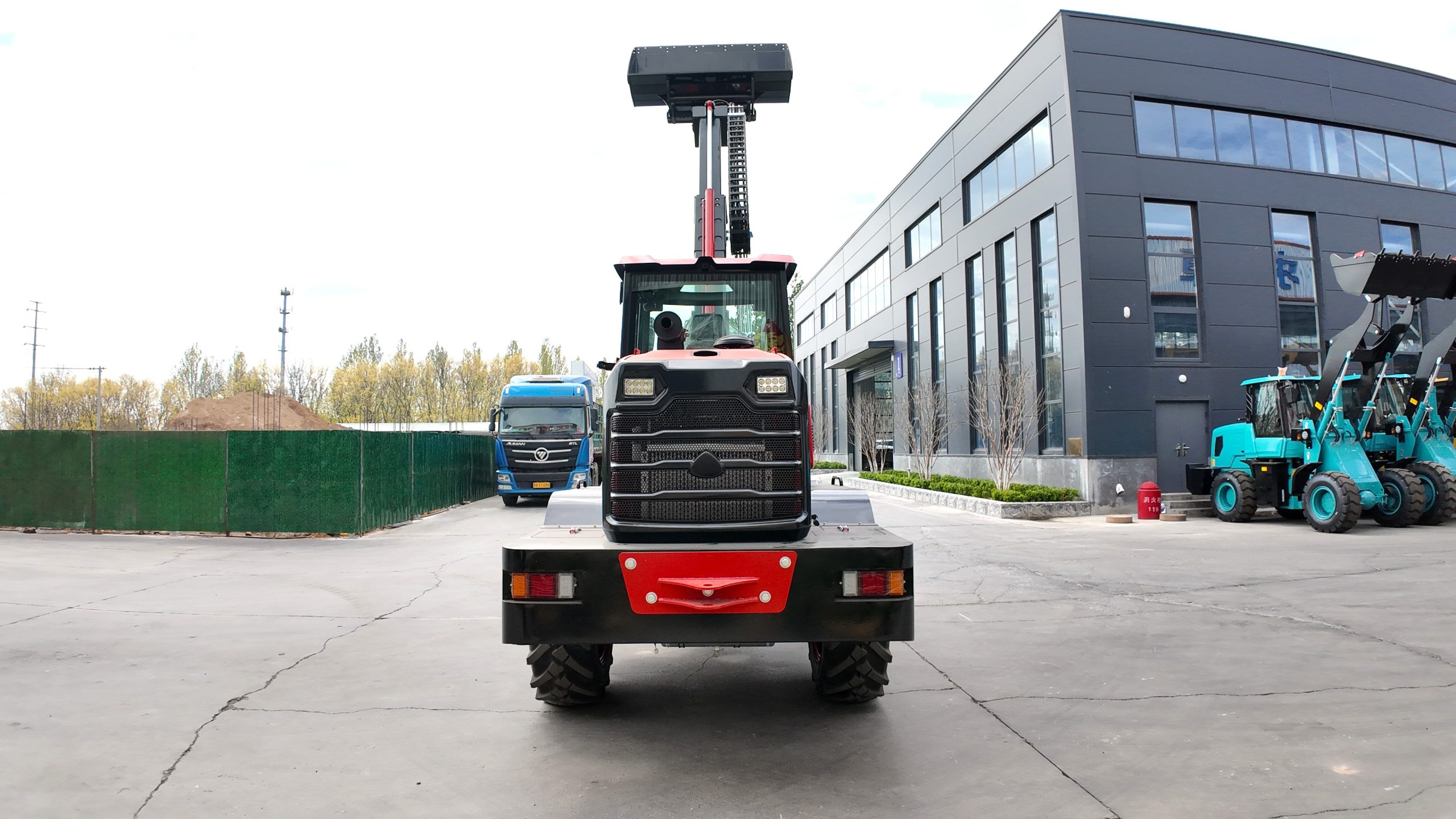 SW925T 2.5 Ton Telescopic Wheel Loader SW925T 2.5 Ton Telescopic Wheel Loader-rear side