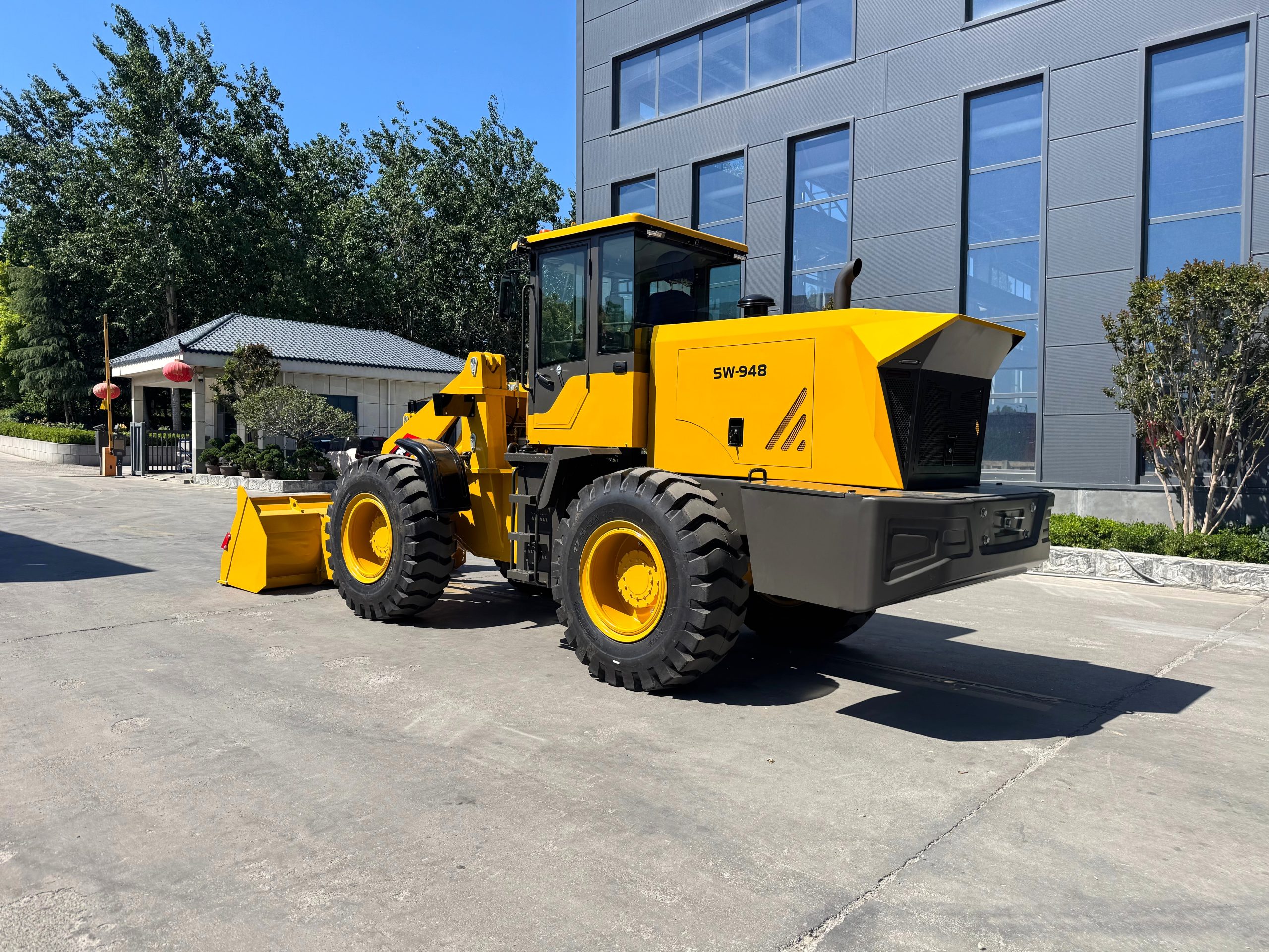 SW948 wheel loader with a 315 split transmission