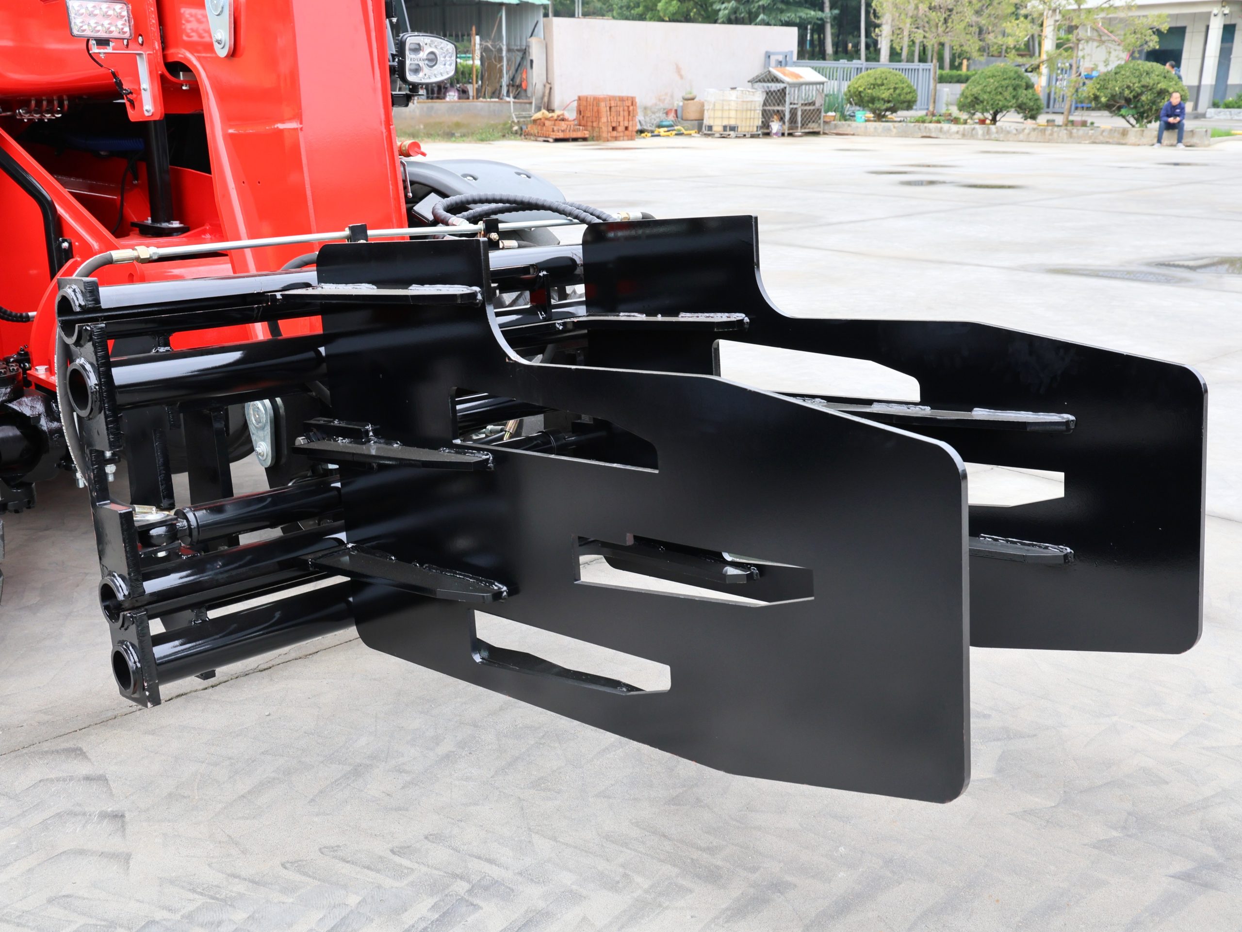 Telescopic wheel loaders Rotatable grapple
